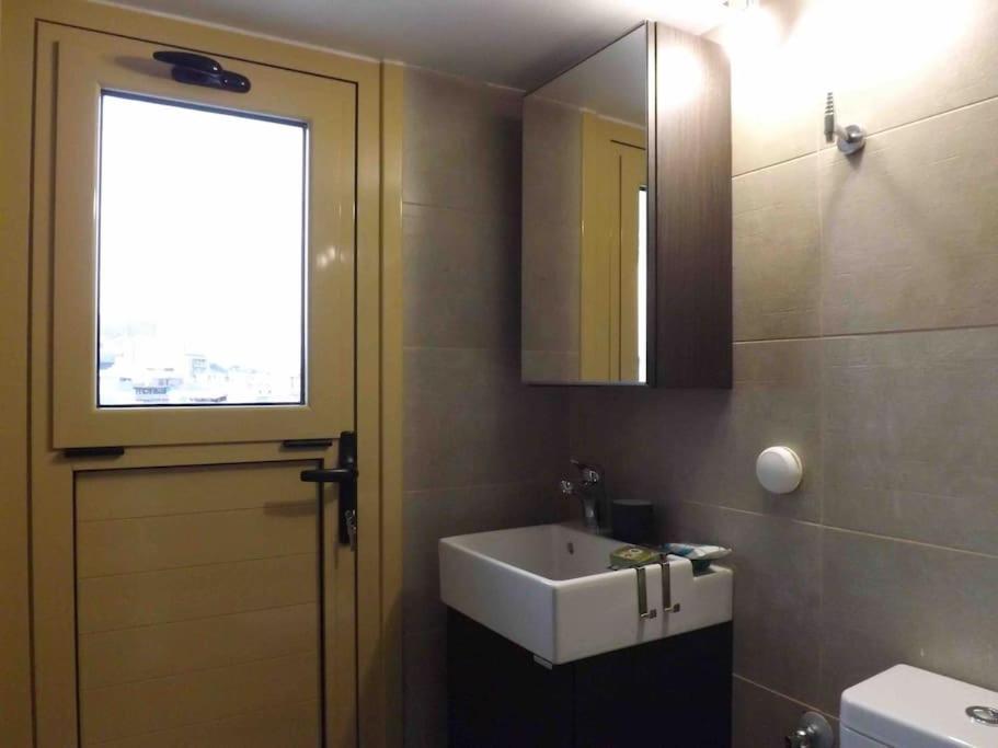 Luxury Studio With Unique View Of The Acropolis أثينا المظهر الخارجي الصورة