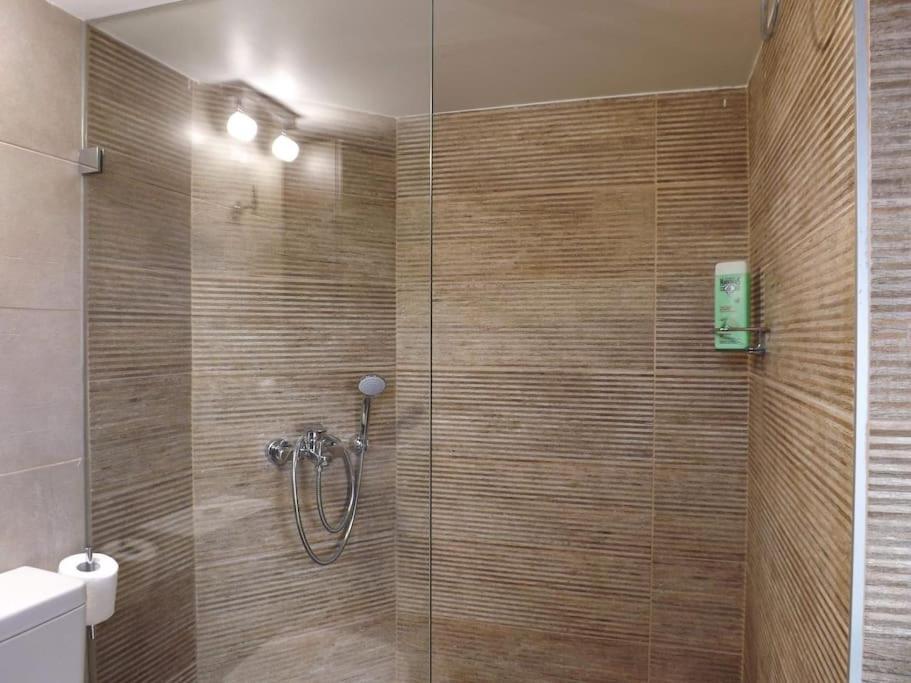 Luxury Studio With Unique View Of The Acropolis أثينا المظهر الخارجي الصورة